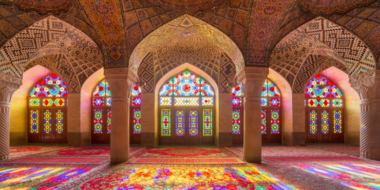 Hospitalidad y color en la antigua Persia