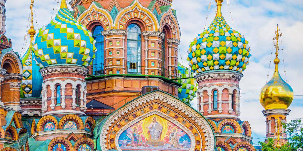 La Venecia del Norte y la capital rusa están repletas de maravillas que puedes conocer con este viaje a Moscú y San Petersburgo de 8 días. 6