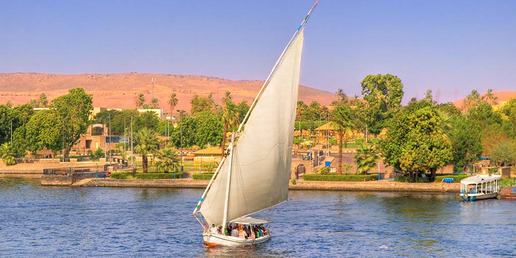 Si sueñas con visitar las pirámides, templos y esfinges del Antiguo Egipto, este crucero por el Nilo, Luxor y Cairo está hecho para ti. 3