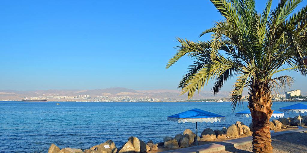 ¿Estás buscando unas vacaciones únicas? Este viaje por Jordania, desierto y Mar Rojo de 8 días te descubrirá las joyas del país. 3