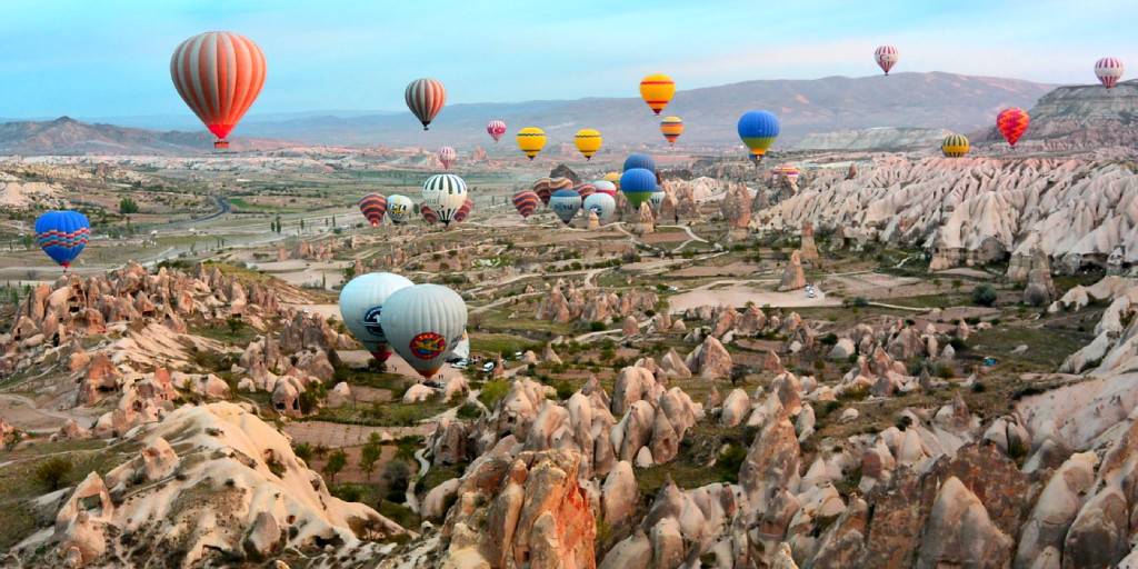 Estambul, la Capadocia, Pamukkale, Éfeso, Esmirna, Troya.. con este viaje podrás conocer lo mejor de Turquía durante 9 días. 3