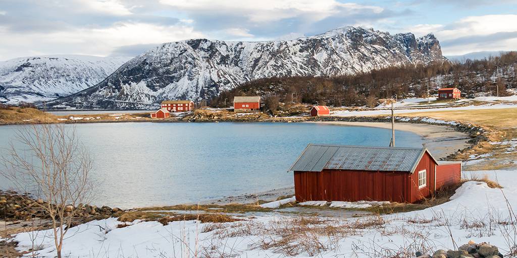 Con este viaje a Noruega y sus Fiordos de 8 días conocerás los paisajes más fascinantes del norte. Visita montañas, glaciares y mucho más. 5