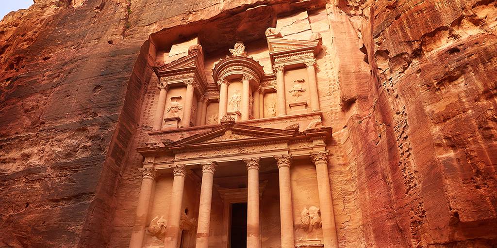 ¿Deseas un viaje fascinante por Oriente? Con este viaje a Jordania y Egipto de 15 conocerás los lugares más maravillosos jamás vistos. 4