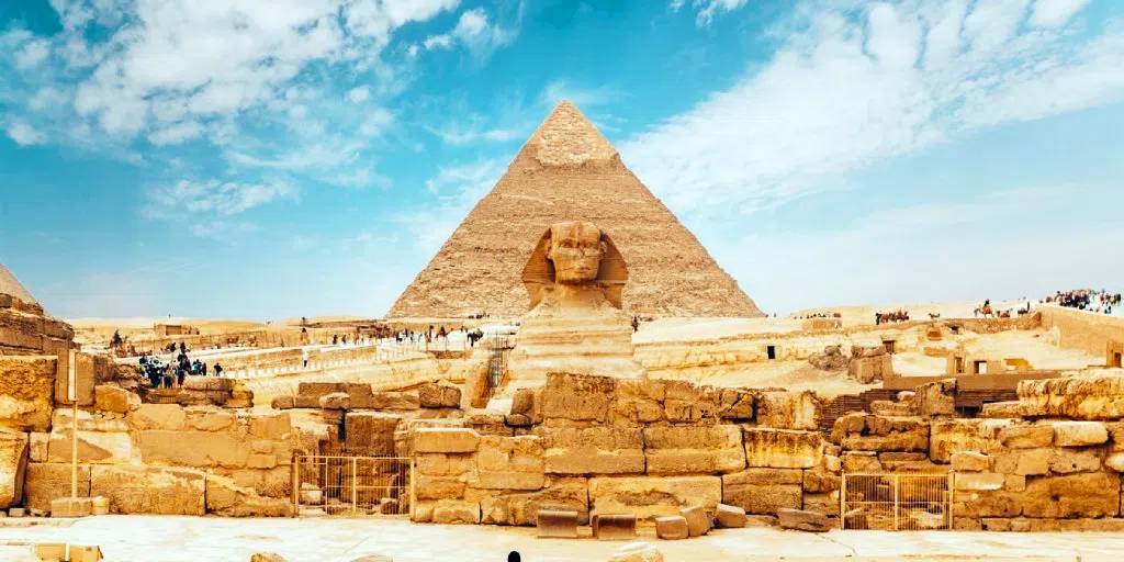 Disfruta de este tour por Egipto de 8 días. Durante una semana conoceremos los principales templos, pirámides y ciudades del Antiguo Egipto. 3